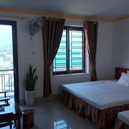 Bed and Breakfast Nha Nghi Cu Ti Ban Cong Na Екстер'єр фото