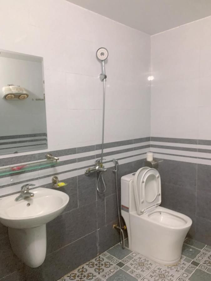 Bed and Breakfast Nha Nghi Cu Ti Ban Cong Na Екстер'єр фото